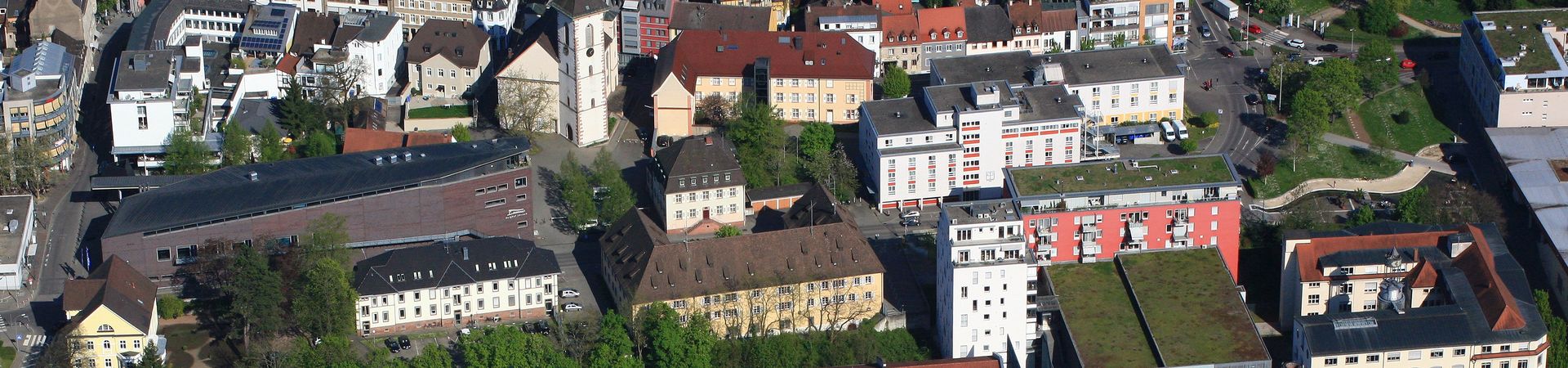 Blick auf Burghof, Stadtkirche, 3LM, Polizeipräsidium